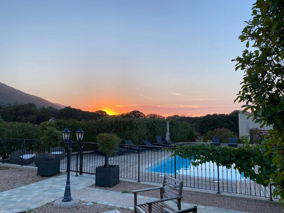 Hotel & Restaurant Les Bergeries D'Alata מראה חיצוני תמונה